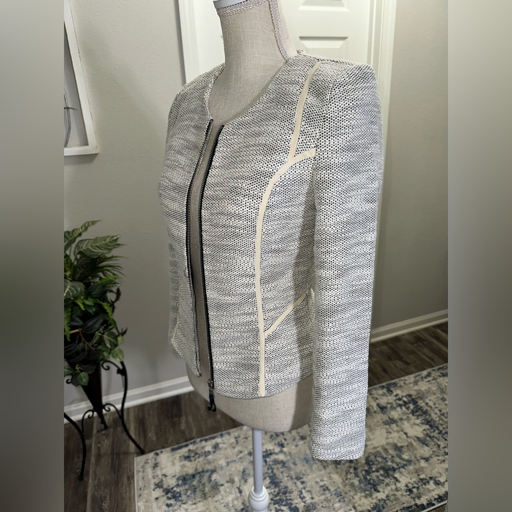 H&M Women’s Cream/Black Blazer Jacket Size 4 - Picture 2 of 11